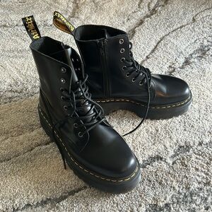 Dr. Marten’s Jadon Boots JY004